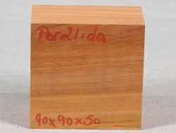 Per021 Peroba Rosa, Salmon wood Block 90 x 90 x 50 mm