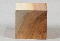 Per022 Peroba Rosa, Lachsholz Block 70 x 70 x 45 mm