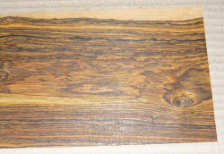 Bo031 Bocote Saw Cut Veneer 630 x 110 x 2 mm