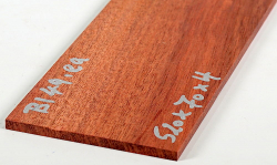 Bl049 Bloodwood Satiné Fingerboard 520 x 70 x 4 mm