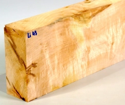 Li043 Linde fein gemasert, geriegelt, Block 324 x 132 x 55 mm