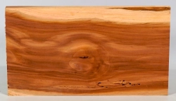 Pf009 Pflaumenholz Brettchen 304 x 168 x 18 mm