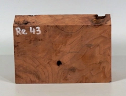 Re043 Redwood Maser, Vavona Block 117 x 76 x 40 mm